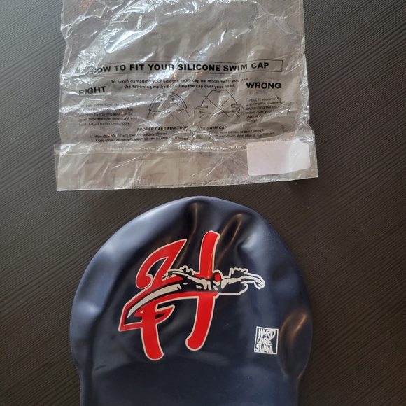 Silicone swim cap - Picture 3 of 7